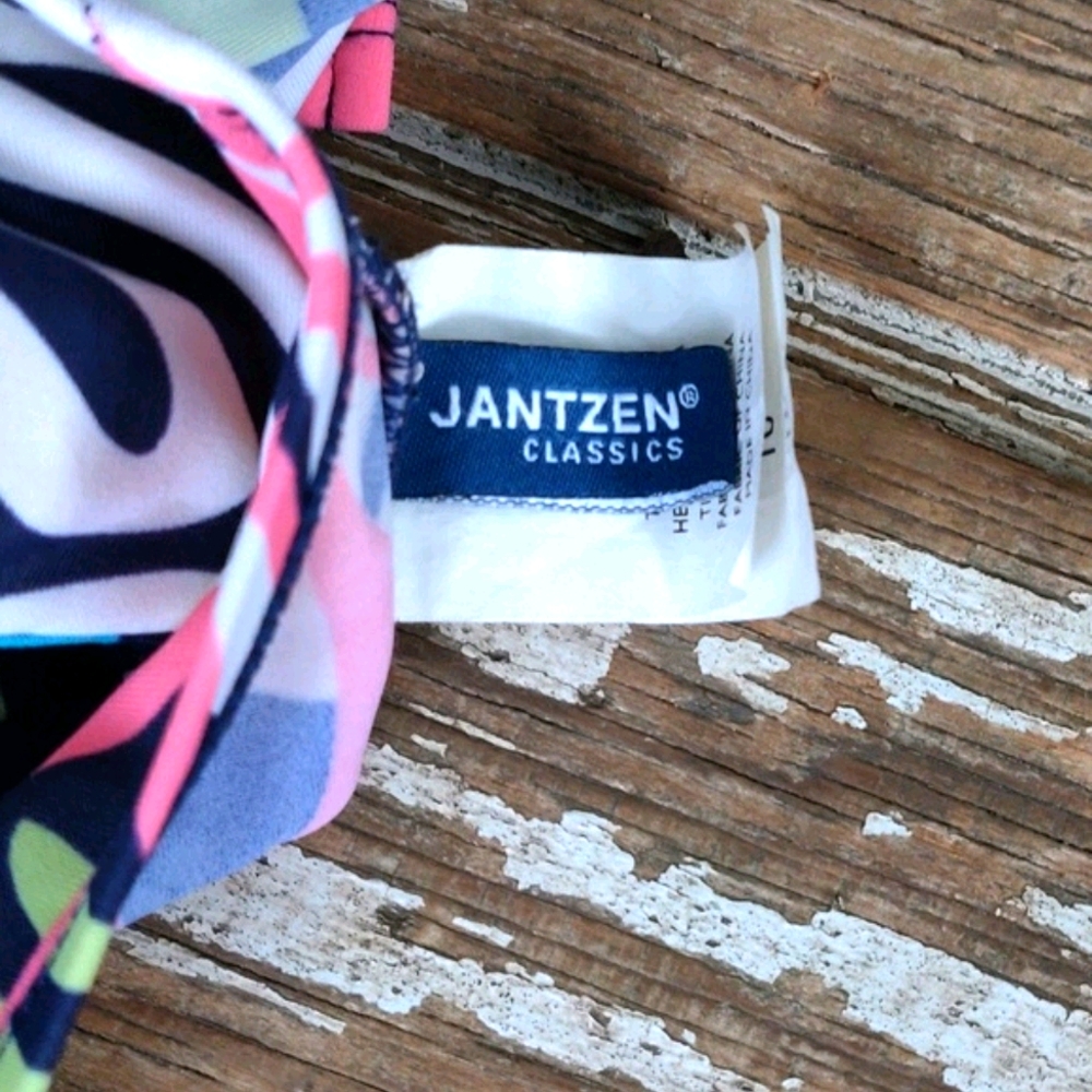 Jantzen Navy Tropical Tankini Top EUC - Picture 3 of 8
